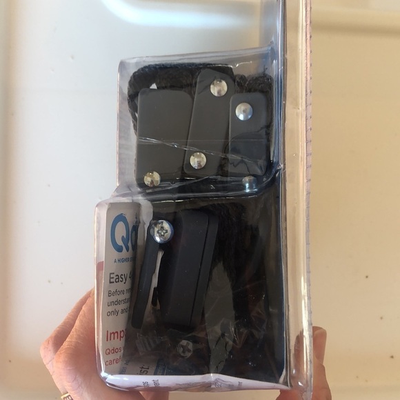 QDOS 2 in 1 Anti-Tip TV Straps 1 Kit - 2 straps SecureHooks Anchor Holds 200lbs - Picture 4 of 6